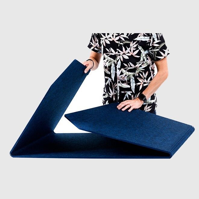 vouwen-van-een-deskify-mini-9-mm1920x1920